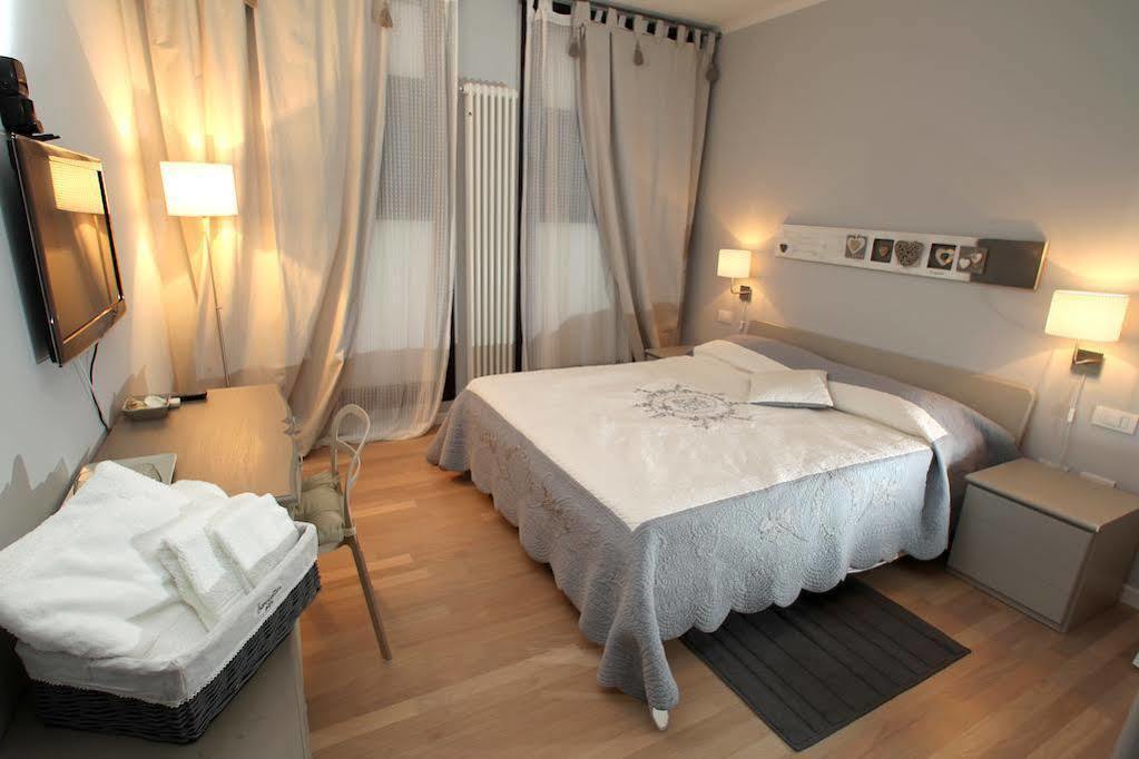 Bed In Bo Saragozza Hotel Bologna Exterior photo