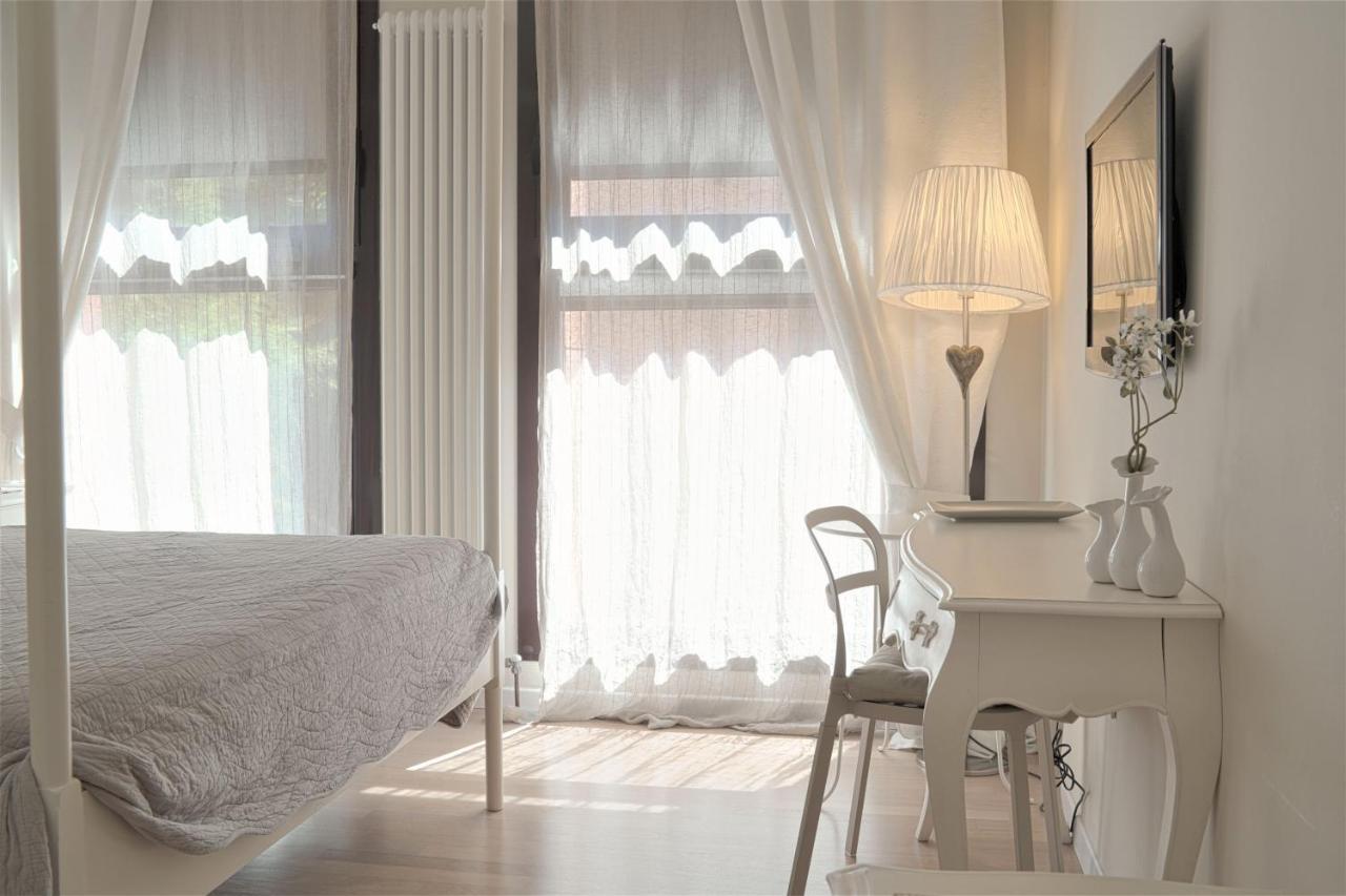 Bed In Bo Saragozza Hotel Bologna Exterior photo